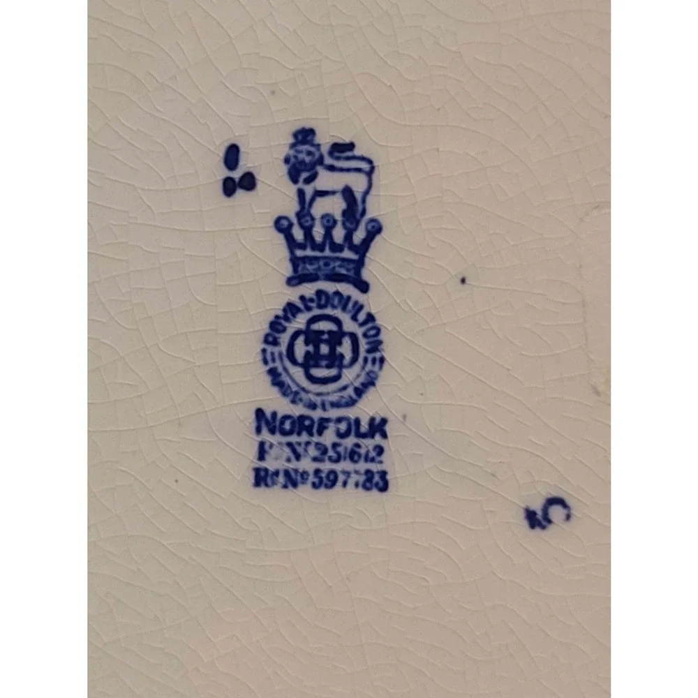 Royal Doulton Norfolk Blue White Plates Set of 2 Windmill Scalloped Edge England